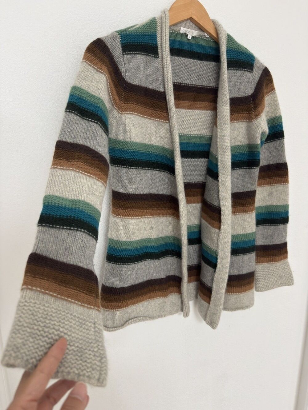Vince 100% Cashmere Striped Cardigan Sweater M As Seen On Big Bang Theory Penny - Picture 11 of 16